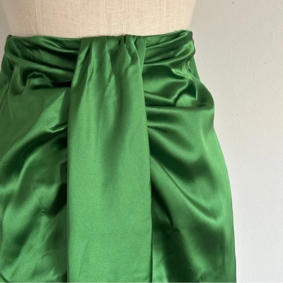 NWT Scoop green satin midi skirt - size 0-2 - Picture 2 of 5
